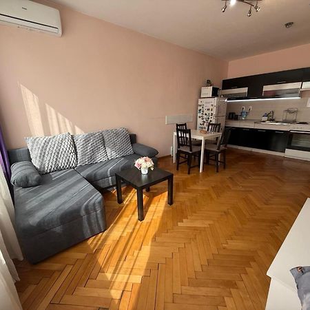 Lovely City Center 1Bd, 1Bt Apartment Sofia Exterior photo