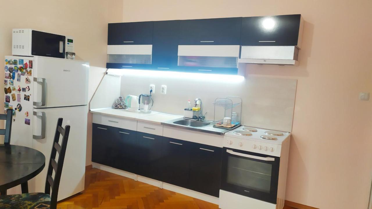 Lovely City Center 1Bd, 1Bt Apartment Sofia Exterior photo