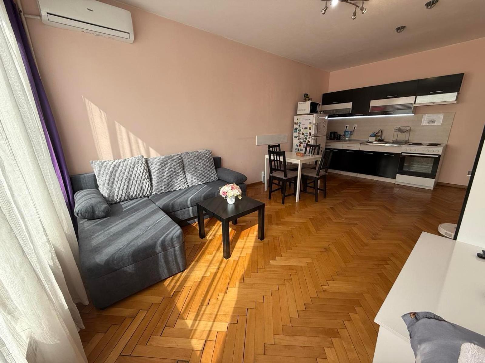 Lovely City Center 1Bd, 1Bt Apartment Sofia Exterior photo